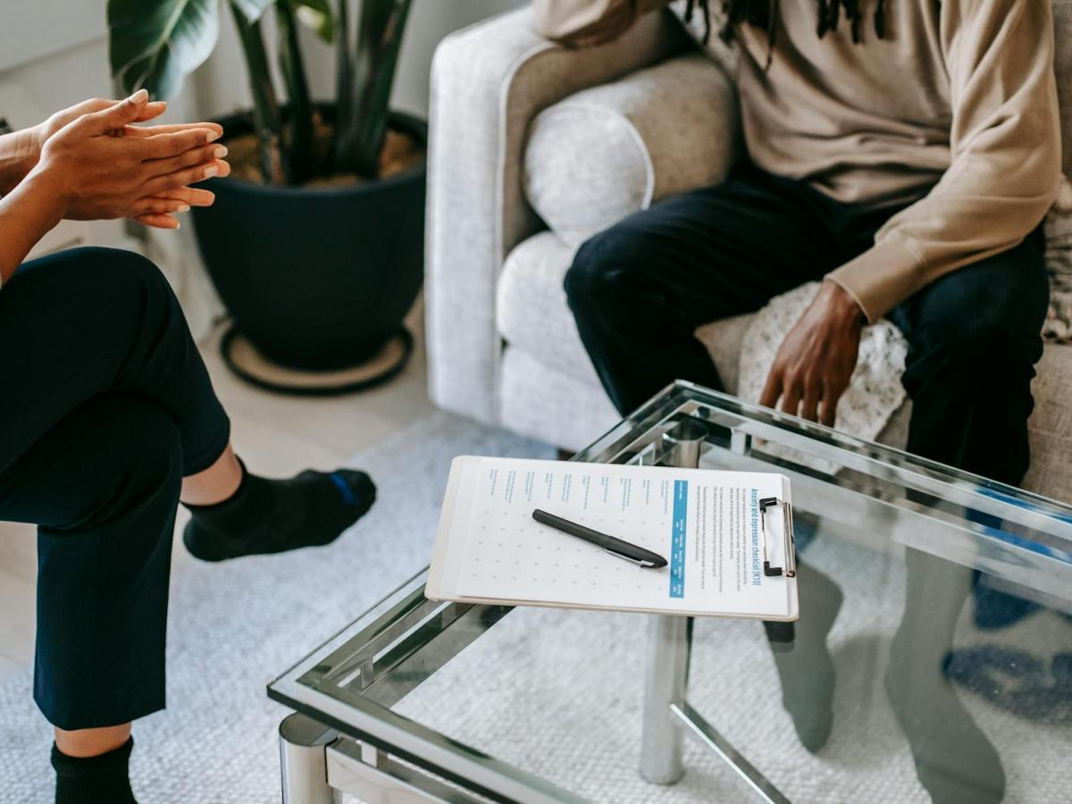 Real Eyes-Realize-Real Lies